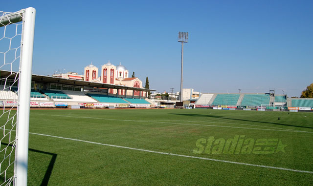 The north (left) and east (right) stands of Komotini Stadium - Click to enlarge!