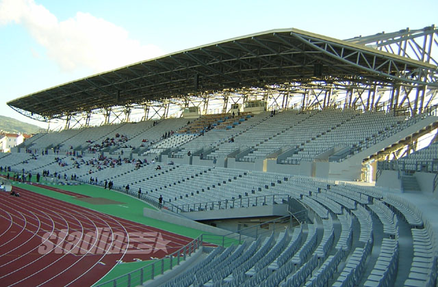 The west part of the stadium with its new roofed stand (May 2004)
