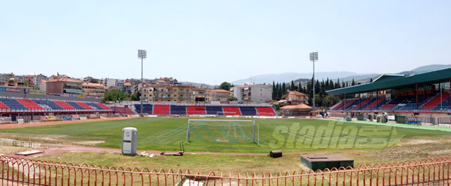The stadium seen from the north curve - Click to enlarge!